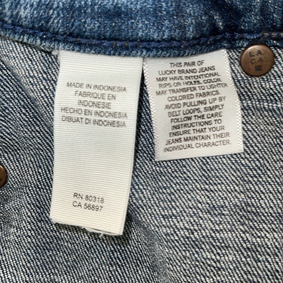 Lucky Brand Medium Wash Easy Rider Crop Jeans - Picture 10 of 11
